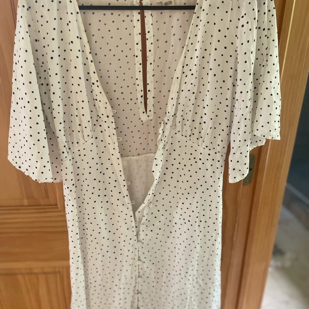 Billabong White Polka Dot Midi Dress - Picture 6 of 8